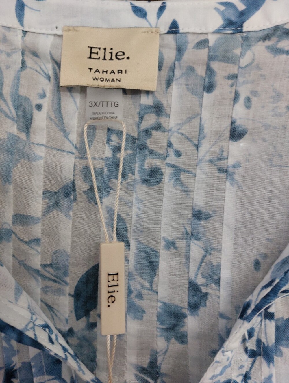 Elie Tahari Cotton Lawn Pintuck Top 3X NWT - Picture 2 of 4